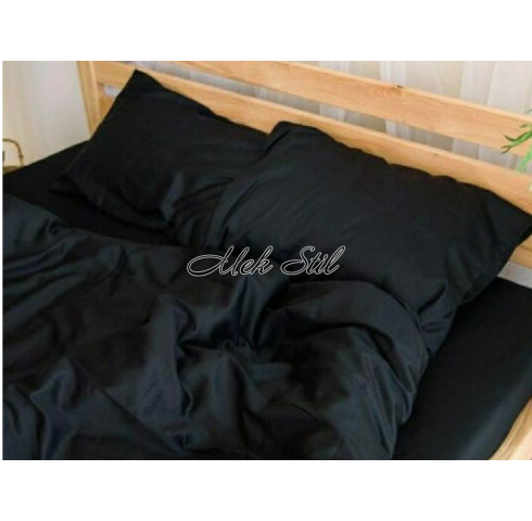 Едноцветно спално бельо в черно